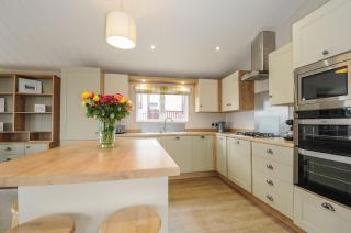 Lodge 71 at Riviera Bay Coastal Retreat - Brixham - 4