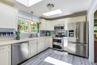 Spacious Home with Deck on Shores of Lake Wylie - York - 3