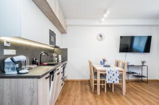 Perla Hradce 203 - 5