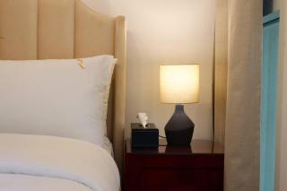 Calm Oasis 2BR Apartment Masdar City - Abu Dhabi - 3