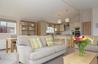 Lodge 65 at Riviera Bay Coastal Retreat - Brixham - 6