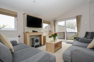 Lodge 73 at Riviera Bay Coastal Retreat - Brixham - 9
