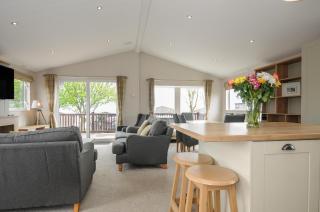 Lodge 64 at Riviera Bay Coastal Retreat - Brixham - 4