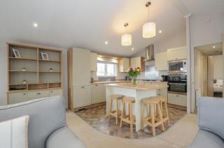Lodge 58 at Riviera Bay Coastal Retreat - Brixham - 6