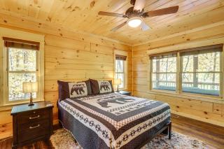 Ellijay Mountain Cabin with Hot Tub and Spacious Deck - Ellijay - 1