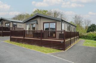 Lodge 72 at Riviera Bay Coastal Retreat - Brixham - 0