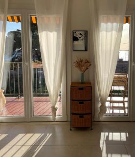 Appartement cosy vue mer à 50 m de la plage - refait à neuf et climatisé - Le Pradet - 8