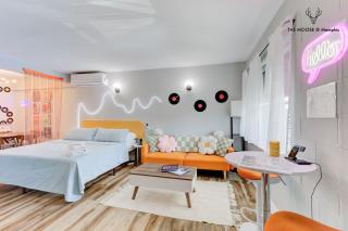 The Moose #10 - Stylish Loft with King Bed, Free Parking & Wi-Fi - Memphis - 1