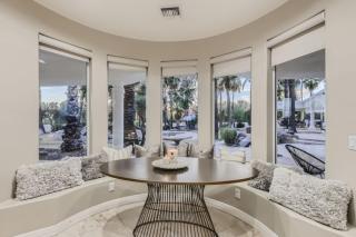 Resort Style Estate, 2 Houses, Putt-Putt Course, B-ball Court, Heated Pool - 6