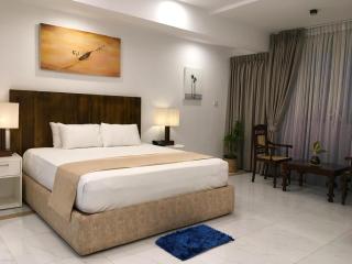 Lavinia Bay Beach Hotel - Mount Lavinia - 0
