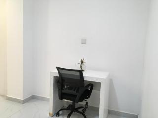 Lavinia Bay Beach Hotel - Mount Lavinia - 7