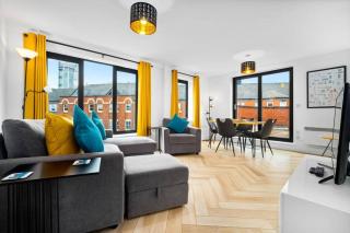 2 Bed Apt w/Parking - City Centre ✘ PRIVATE ROOFTOP TERRACE → Close to Brindley Place, Broad St, Utilita Arena Birmingham, LEGOLAND, SEA LIFE Centre Birmingham, Symphony Hall - Birmingham - 0