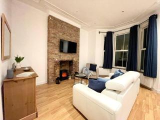 A charming one double bedroom flat - Londra - 6