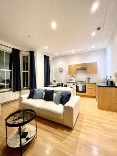 A charming one double bedroom flat - Londra - 1
