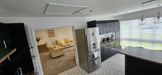Seabreeze bungalow a 2 min walk from the beach - South Hayling - 2