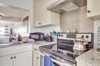 Harbor Island Condo with Pool Access Walk to Beach! - Oceanmarsh Subdivision - 1