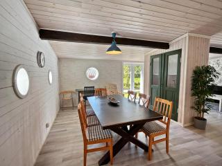 10 Bed Large Villa, Perfect For Workers - Ingelstad - 6