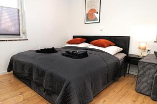 LIGHTPLACE • Große Unterkunft • 3 Schlafzimmer • Boxspring • Smart TV • Biergarten • Restaurant - Brunswick - 4