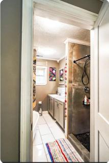 Hilltop Hideaway Unit 1 - Atlanta - 5