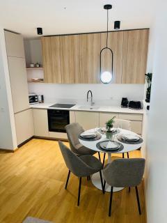Riverside Apartment - 4