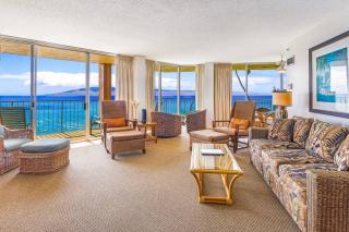 Royal Kahana 210- Prime oceanfront 2bedroom with huge wrap around lanai - Kahana - 0