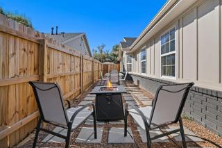 Easy E-0 3 MI Walk to DT & Momentary - 8