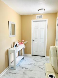 Pool house near beach - 9