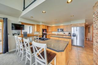 Beachfront Sagle Retreat with Boat Dock and Lift - Sagle - 3