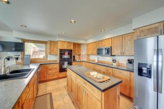 Beachfront Sagle Retreat with Boat Dock and Lift - Sagle - 2