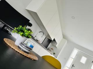 Coastal Haven 5 Bed Gem in Portrush Center - Portrush - 2