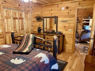 2 bed Cabin HOT TUB close to Helen #16 - Helen - 2
