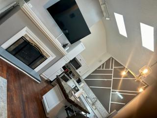 Renovated Peaceful Luxury Walk to Mall Park Publix - Orlando - 0
