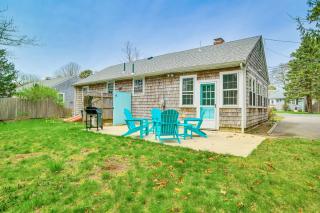 5 Mi to Beaches South Dennis Home with Patio - South Dennis - 8