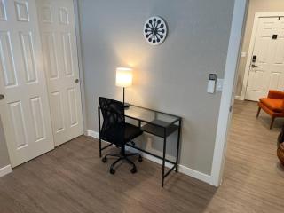 Stylish and cozy 2 bed - 2