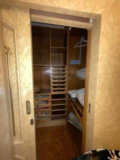 Luxurious Villa with Private Swimming Pool - Sheikh Zayed - 4