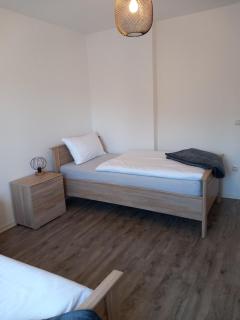 City Apartment Duisburg 2#Netflix &Wlan &Kingsize Bett & Kaffee Maschine & Central & 500m Innenhafen & 2 min U Bahn - Duisburg - 3