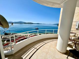 Blue Deluxe Apartment Saranda - Sarandë - 9