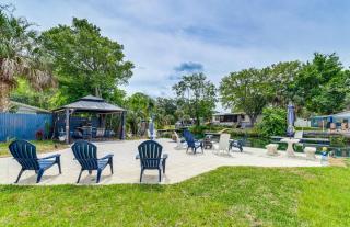 Waterfront Weeki Wachee Home with Kayaks! - Spring Hill - 5