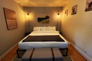 Cozy King Bed Cabin Fireplace - Chico - 9