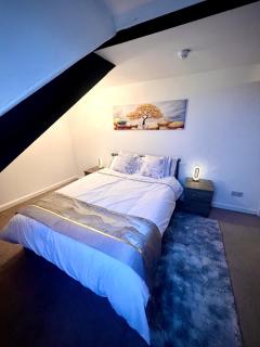 Private Parking, Urban Comfort & City Haven - Plymouth - 2