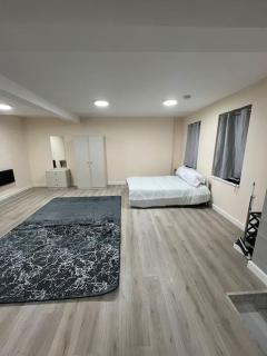 studio flat - Spinney Hill - 0