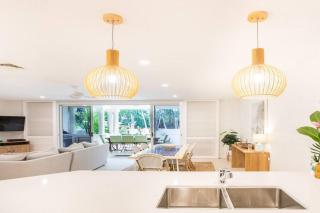 Amaroo Villa - Absolute Beachfront Port Douglas - Port Douglas - 8
