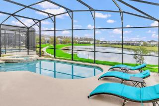 6BR Luxury Home w Pool Hot Tub and Games room - Kissimmee - 4