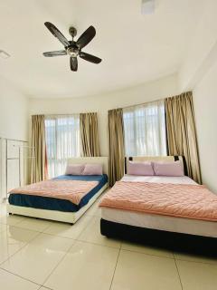 MiriTimesSquare DAJ#5 FREE WiFi - 3