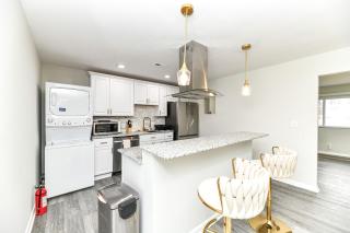 Modern 3 Bedroom 2 Bath Ranch House Near Indianapolis - 9