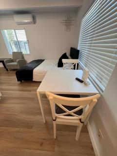 Modern Studio Stylish &Cozy Back Unit - 3