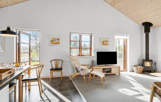 Gorgeous Home In Ejstrupholm With Wifi - 7