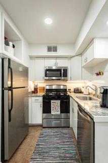 Downtown Austin Suite Retreat - Austin - 9