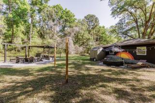 Onyx Oasis - Devils Den - Huge Yard & Pet Friendly - Sleeps 5 - 3