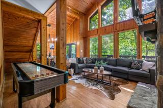 Escape to Sugar Chalet: The Rustic Modern Retreat - 0